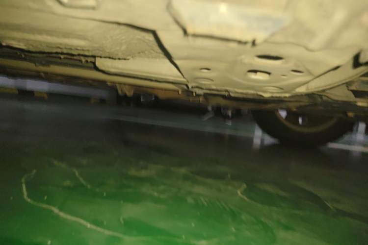 Used Nissan Livina 2010 Jingyue Edition 1.6L Automatic All-in-One Model Chassis Front Right