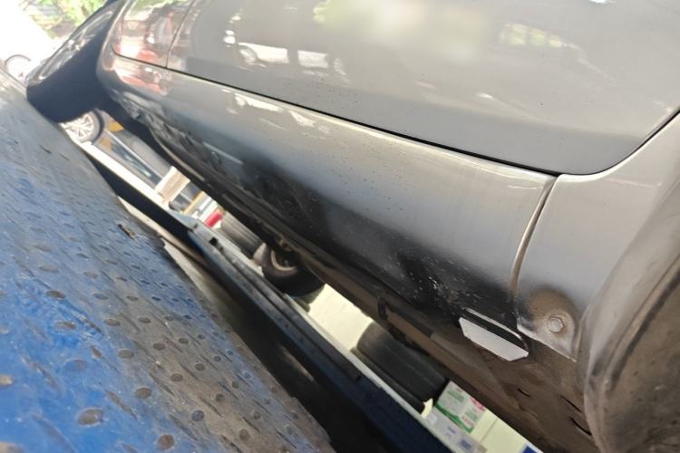 Used Nissan Livina 2010 Jingyue Edition 1.6L Automatic All-in-One Model Chassis Front Right