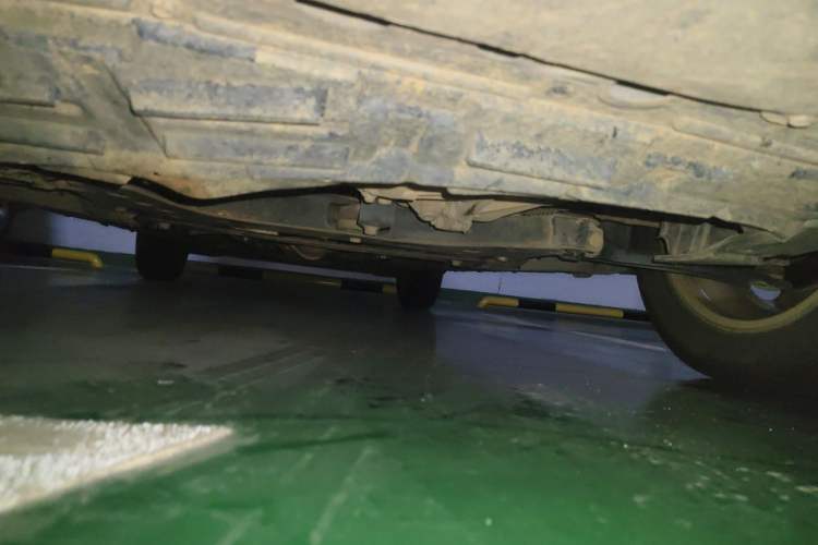 Used Nissan Livina 2010 Jingyue Edition 1.6L Automatic All-in-One Model Chassis Front
