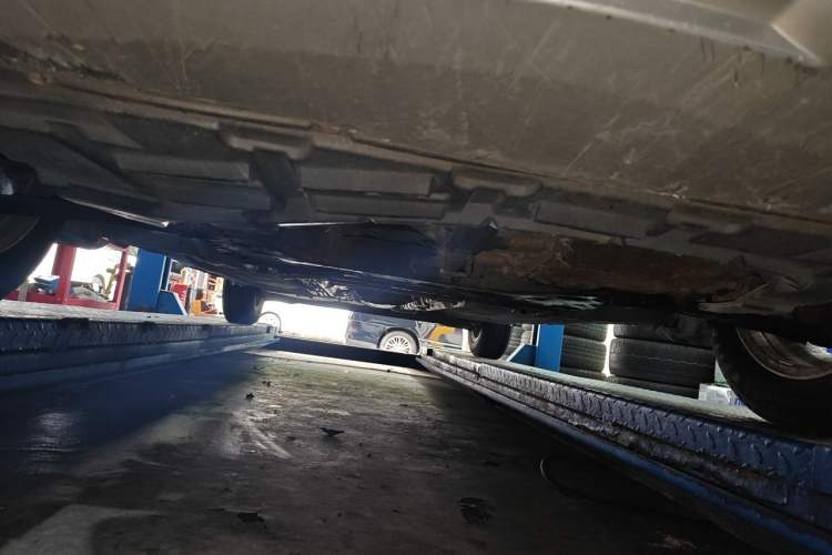 Used Nissan Livina 2010 Jingyue Edition 1.6L Automatic All-in-One Model Chassis Front