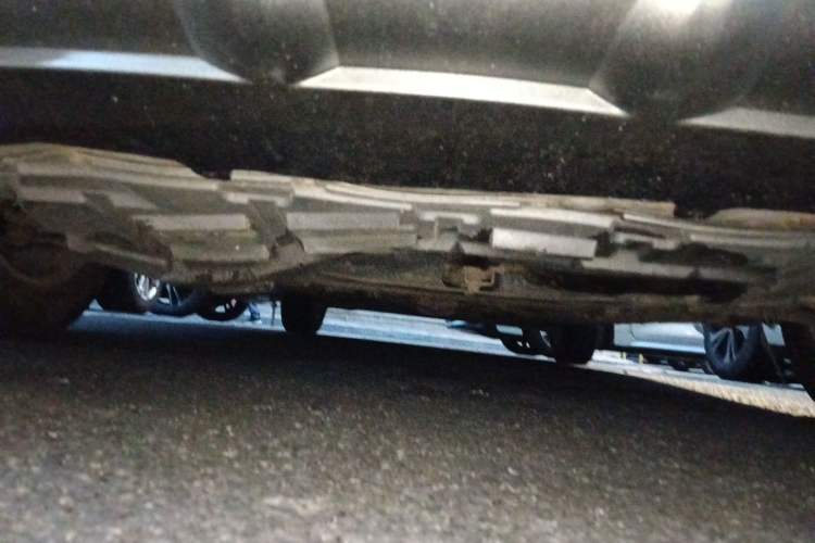 Used Nissan Livina 2010 Jingyue Edition 1.6L Automatic All-in-One Model Chassis Front