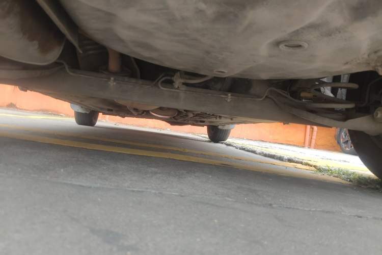 Used Nissan Livina 2010 Jingyue Edition 1.6L Automatic Supercharged Model Chassis Rear