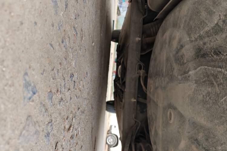 Used Nissan Livina 2010 JINRUI Edition 1.6L Automatic Standard Model Chassis Rear