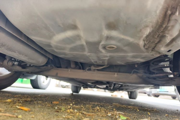 Used Nissan Livina 2010 JINRUI Edition 1.6L Automatic Standard Model Chassis Rear