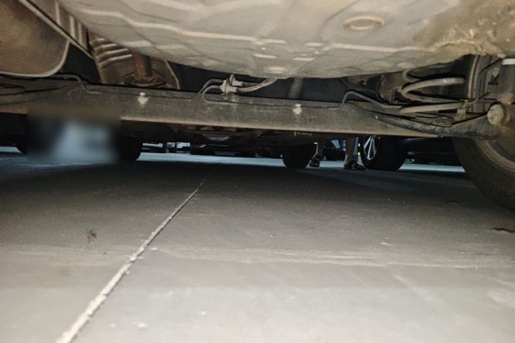 Used Nissan Livina 2010 Jingrui Edition 1.6L Manual Standard Model Chassis Rear