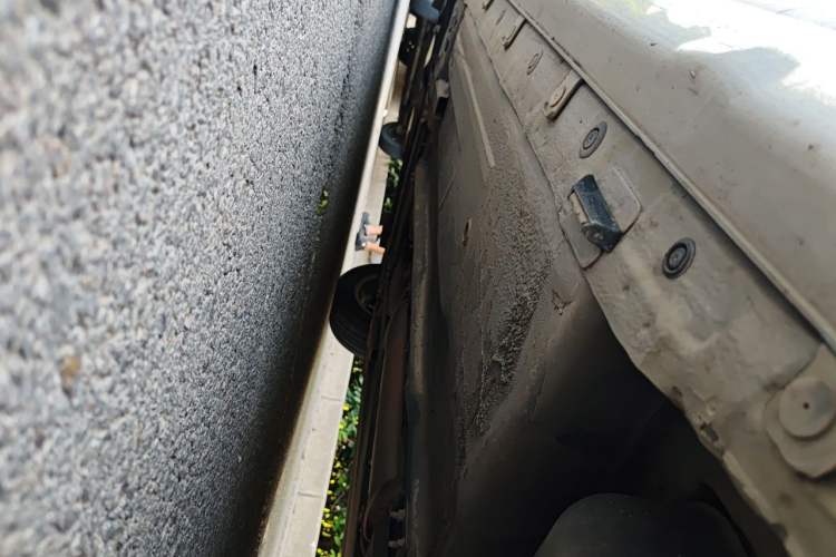 Used Nissan Livina 2010 Jingrui Edition 1.6L Automatic Smart Model Chassis Rear Left