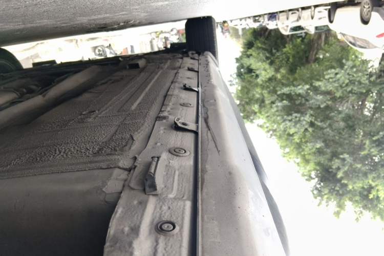 Used Nissan Livina 2010 Jingrui Edition 1.6L Automatic Smart Model Chassis Rear Left