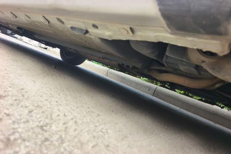 Used Nissan Livina 2010 JINRUI Edition 1.6L Automatic Standard Model Chassis Rear Left