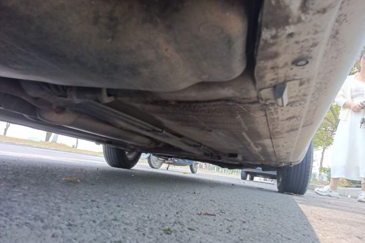 Used Nissan Livina 2010 Jingyue Edition 1.6L Automatic XuanNeng Model Chassis Rear Right