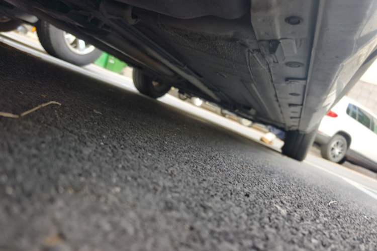 Used Nissan Livina 2010 JINRUI Edition 1.6L Automatic Standard Model Chassis Rear Right