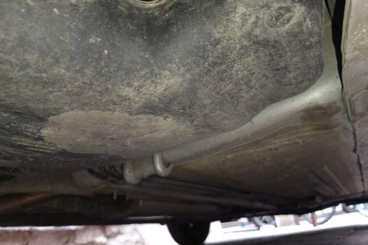 Used Nissan Livina 2010 Jingyue Edition 1.6L Manual All-Around Model Chassis Rear Right
