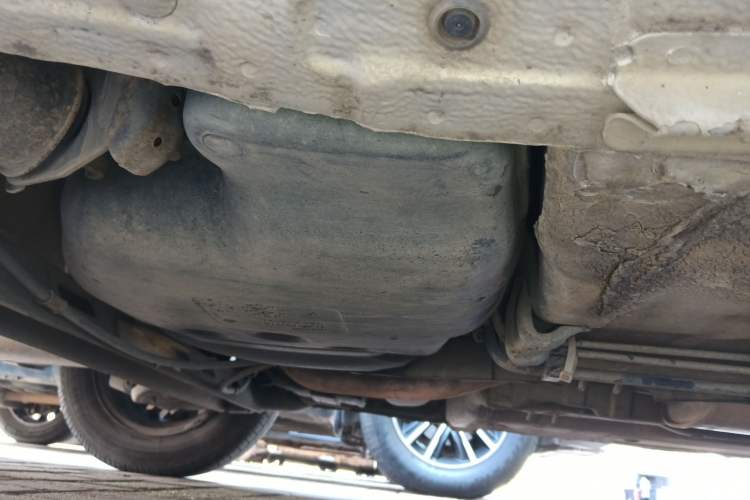 Used Nissan Livina 2010 Jingyue Edition 1.6L Automatic All-in-One Model Chassis Rear Right