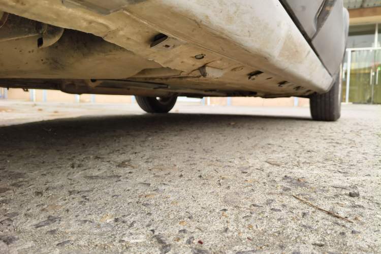 Used Nissan Livina 2010 Jingyue Edition 1.6L Manual All-Around Model Chassis Rear Right