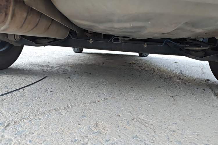 Used Nissan Livina 2010 Jingyue Edition 1.6L Automatic All-in-One Model Chassis Rear