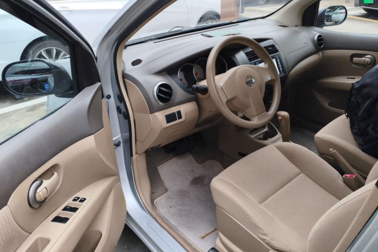 Used Nissan Livina 2010 Jingyue Edition 1.6L Automatic All-in-One Model Driver Seat