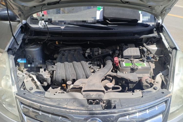 Used Nissan Livina 2010 Jingyue Edition 1.6L Automatic All-in-One Model Engine Bay