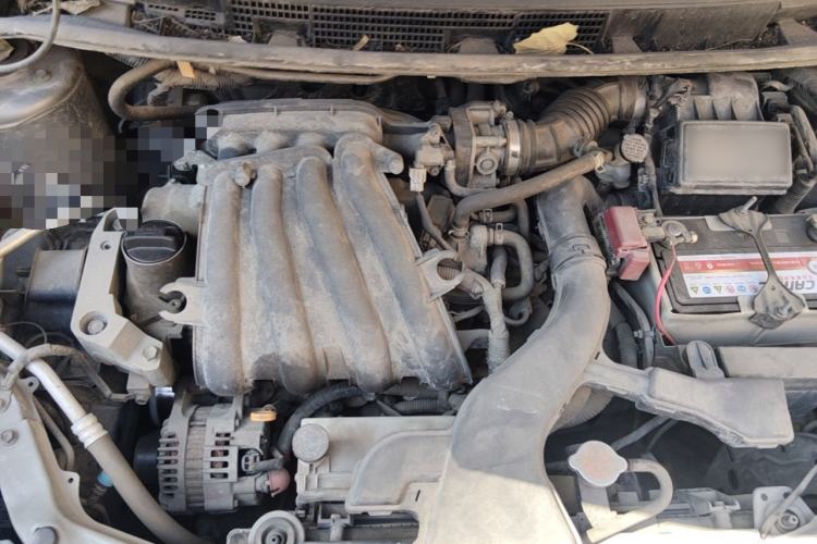 Used Nissan Livina 2010 Jingrui Edition 1.6L Manual Standard Model Engine Bay