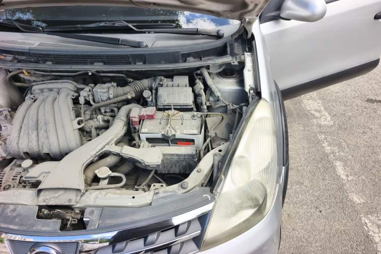 Used Nissan Livina 2010 JINRUI Edition 1.6L Automatic Standard Model Engine Bay Left