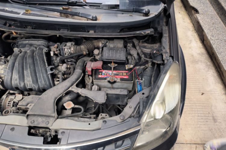 Used Nissan Livina 2010 Jingrui Edition 1.6L Automatic Smart Model Engine Bay Left