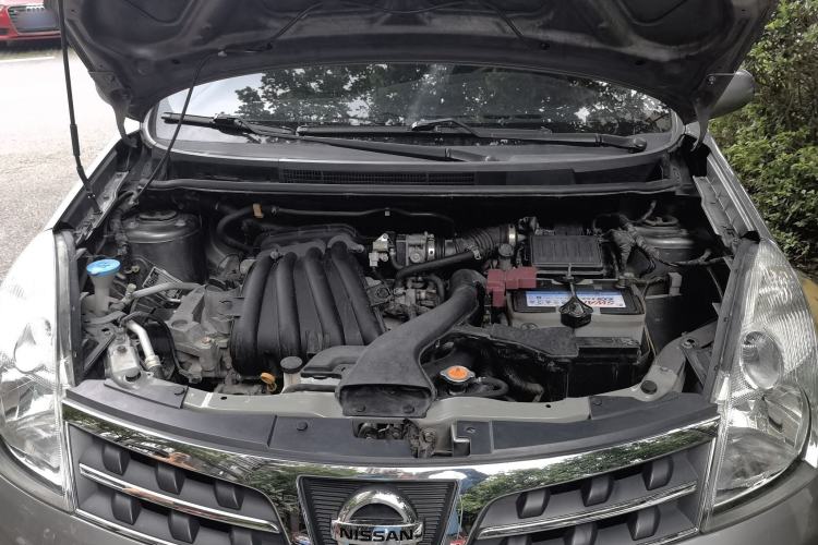Used Nissan Livina 2010 Jingrui Edition 1.6L Automatic Smart High-End Model Engine Bay