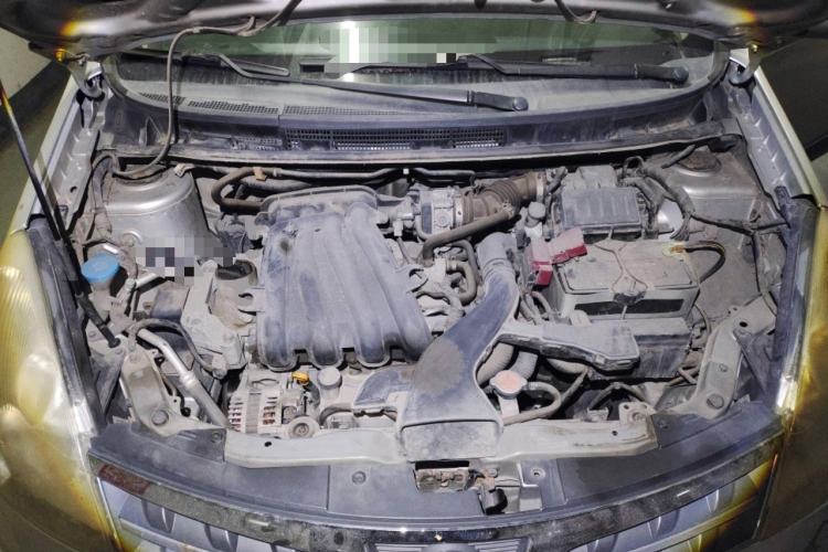 Used Nissan Livina 2010 JINRUI Edition 1.6L Manual Smart Model Engine Bay