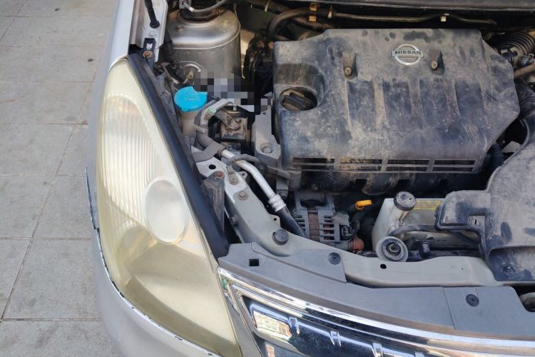 Used Nissan Livina 2010 Jingyue Edition 1.6L Automatic All-in-One Model Engine Bay Right
