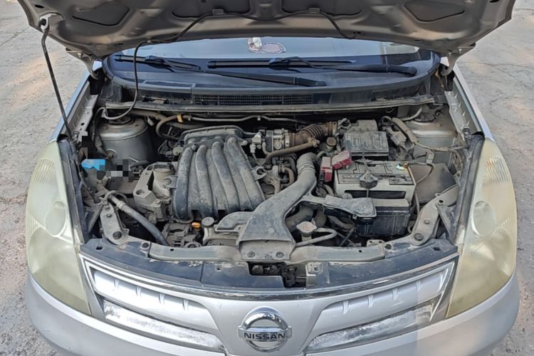 Used Nissan Livina 2010 Jingyue Edition 1.6L Automatic All-in-One Model Engine Bay