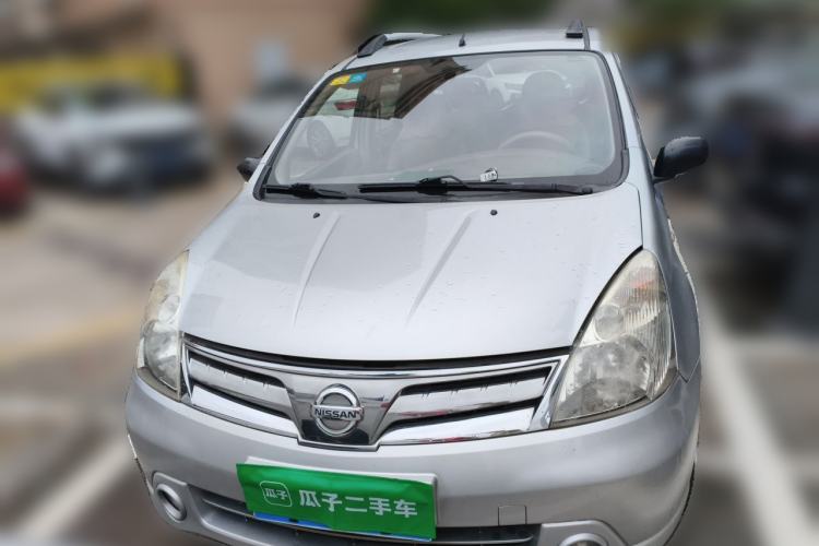 Used Nissan Livina 2010 Jingyue Edition 1.6L Automatic All-in-One Model Front