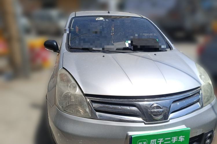 Used Nissan Livina 2010 Jingyue Edition 1.6L Automatic All-in-One Model Front Right 45 Deg