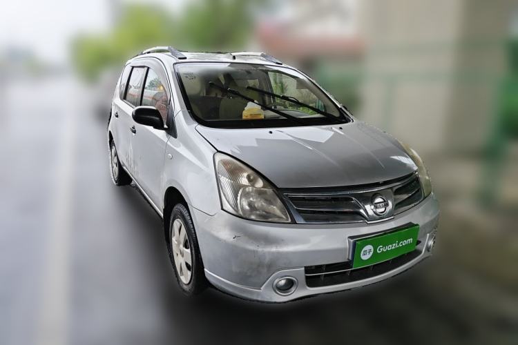 Used Nissan Livina 2010 Jingyue Edition 1.6L Manual All-Around Model Front Right 45 Deg