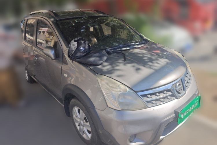 Used Nissan Livina 2010 JINRUI Edition 1.6L Automatic Standard Model Front Right 45 Deg
