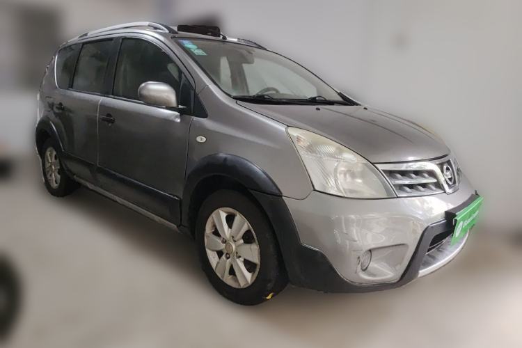 Used Nissan Livina 2010 JINRUI Edition 1.6L Automatic Standard Model Front Right 45 Deg