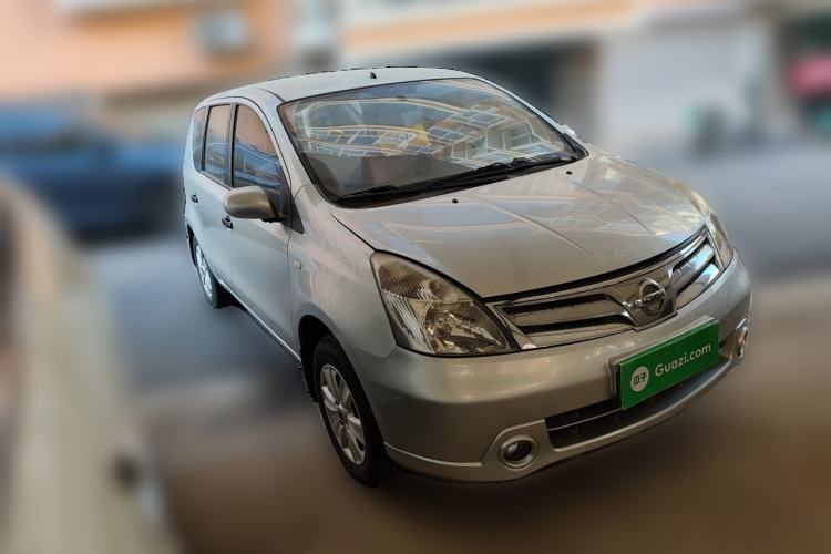 Used Nissan Livina 2010 Jingyue Edition 1.6L Manual All-Around Model Front Right 45 Deg