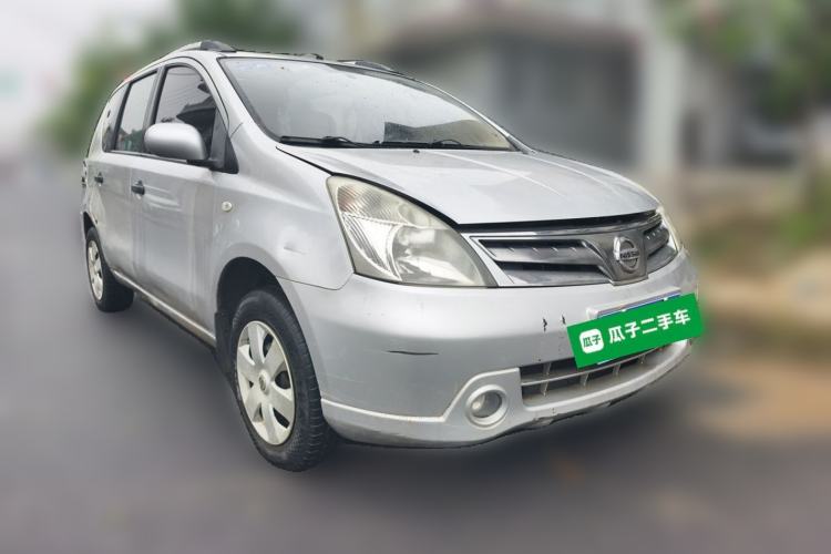 Used Nissan Livina 2010 Jingyue Edition 1.6L Manual All-Around Model Front Right 45 Deg