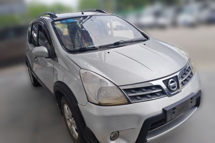 Used Nissan Livina 2010 Jingrui Edition 1.6L Manual Standard Model Front Right 45 Deg