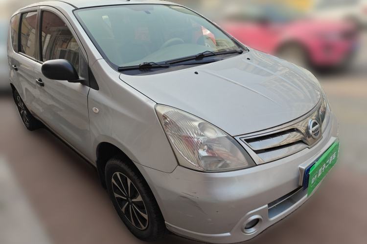 Used Nissan Livina 2010 Jingyue Edition 1.6L Manual All-Around Model Front Right 45 Deg