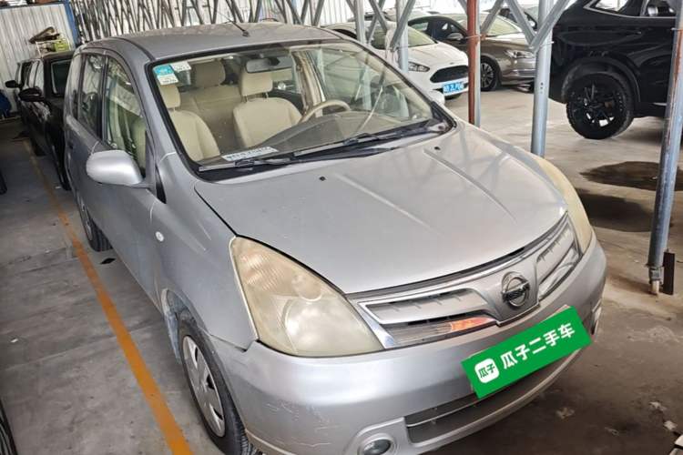 Used Nissan Livina 2010 Jingyue Edition 1.6L Automatic Supercharged Model Front Right 45 Deg