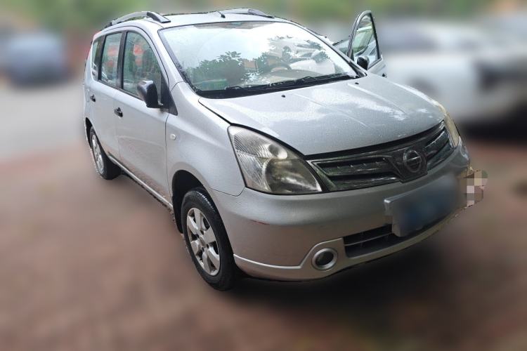 Used Nissan Livina 2010 Jingyue Edition 1.6L Manual Supercharged Model Front Right 45 Deg