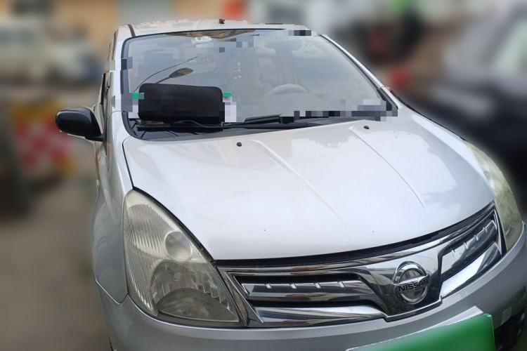 Used Nissan Livina 2010 Jingyue Edition 1.6L Automatic All-in-One Model Front Right 45 Deg