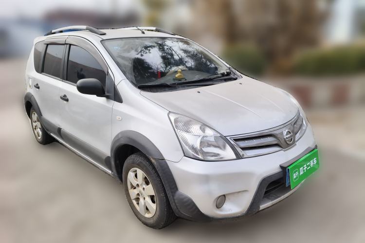 Used Nissan Livina 2010 Jingyue Edition 1.6L Manual All-Around Model Front Right 45 Deg