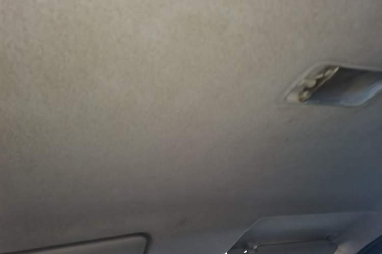 Used Nissan Livina 2010 Jingrui Edition 1.6L Automatic Smart Model Headliner