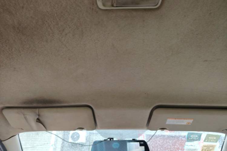 Used Nissan Livina 2010 Jingrui Edition 1.6L Manual Standard Model Headliner
