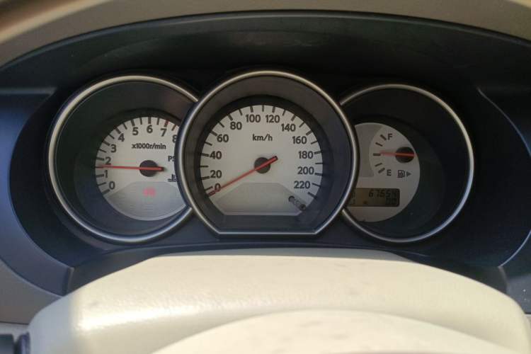 Used Nissan Livina 2010 Jingyue Edition 1.6L Automatic All-in-One Model Instrument Cluster