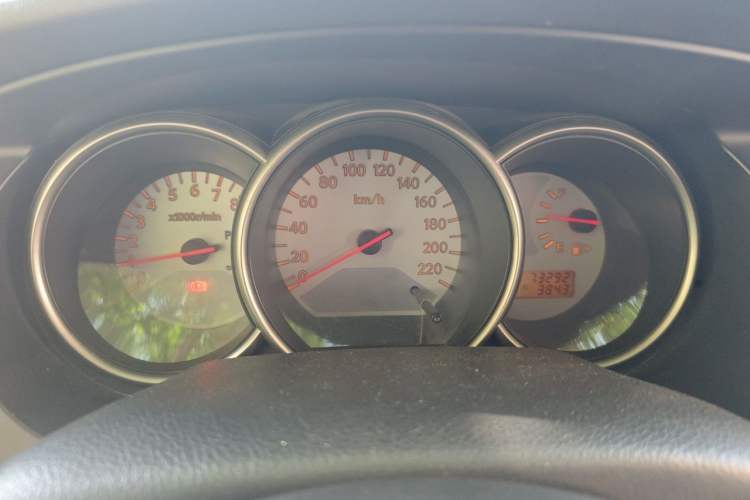 Used Nissan Livina 2010 JINRUI Edition 1.6L Automatic Standard Model Instrument Cluster