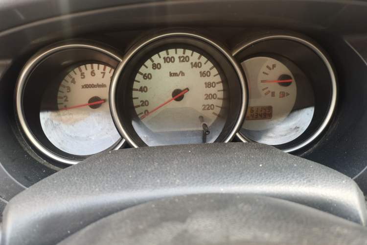Used Nissan Livina 2010 Jingrui Edition 1.6L Manual Standard Model Instrument Cluster