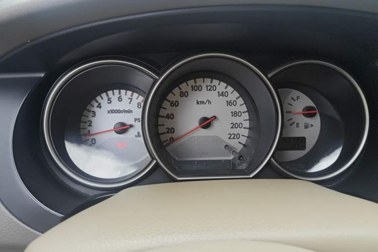 Used Nissan Livina 2010 Jingyue Edition 1.6L Automatic All-in-One Model Instrument Cluster