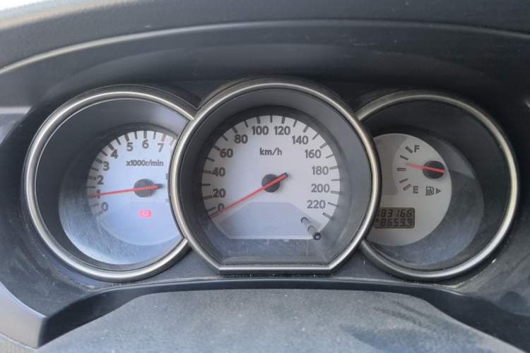 Used Nissan Livina 2010 Jingrui Edition 1.6L Manual Standard Model Instrument Cluster