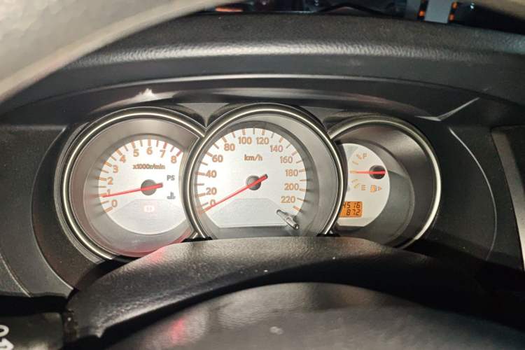 Used Nissan Livina 2010 Jingrui Edition 1.6L Manual Standard Model Instrument Cluster