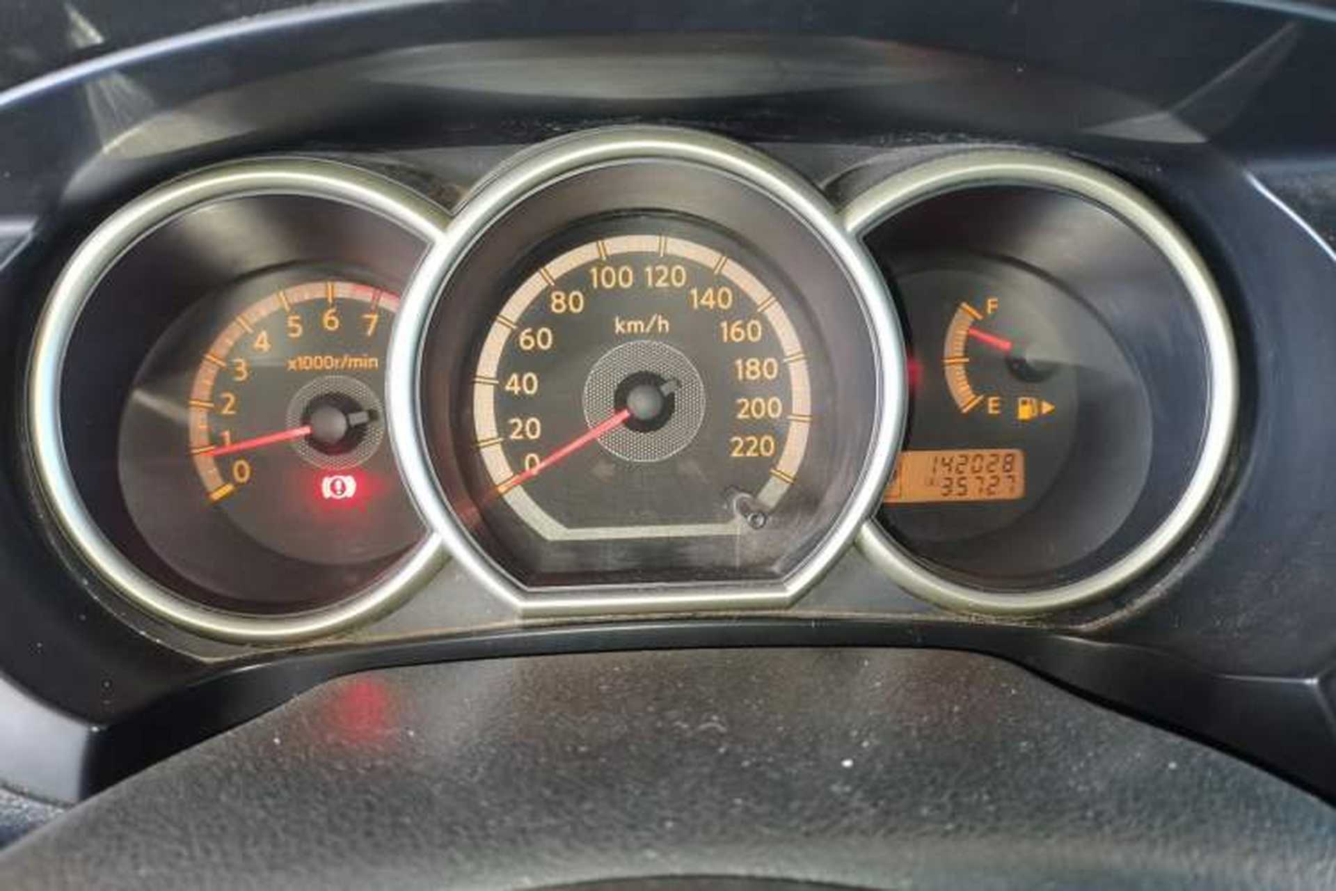Used Nissan Livina 2010 Jingrui Edition 1.6L Automatic Smart Model Instrument Cluster