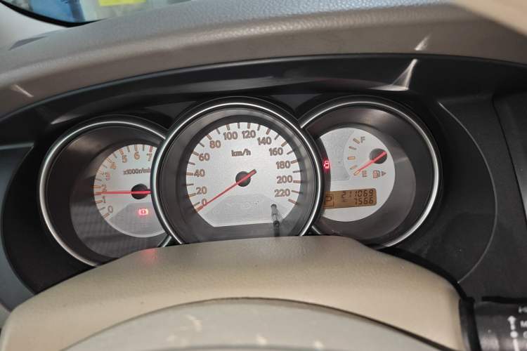 Used Nissan Livina 2010 Jingyue Edition 1.6L Automatic All-in-One Model Instrument Cluster